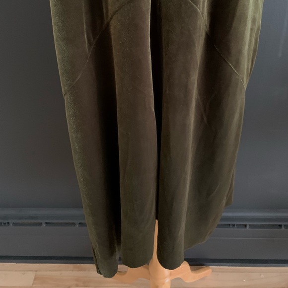 Zara Green Velvet Midi Dress with Pink Mesh - Picture 5 of 6